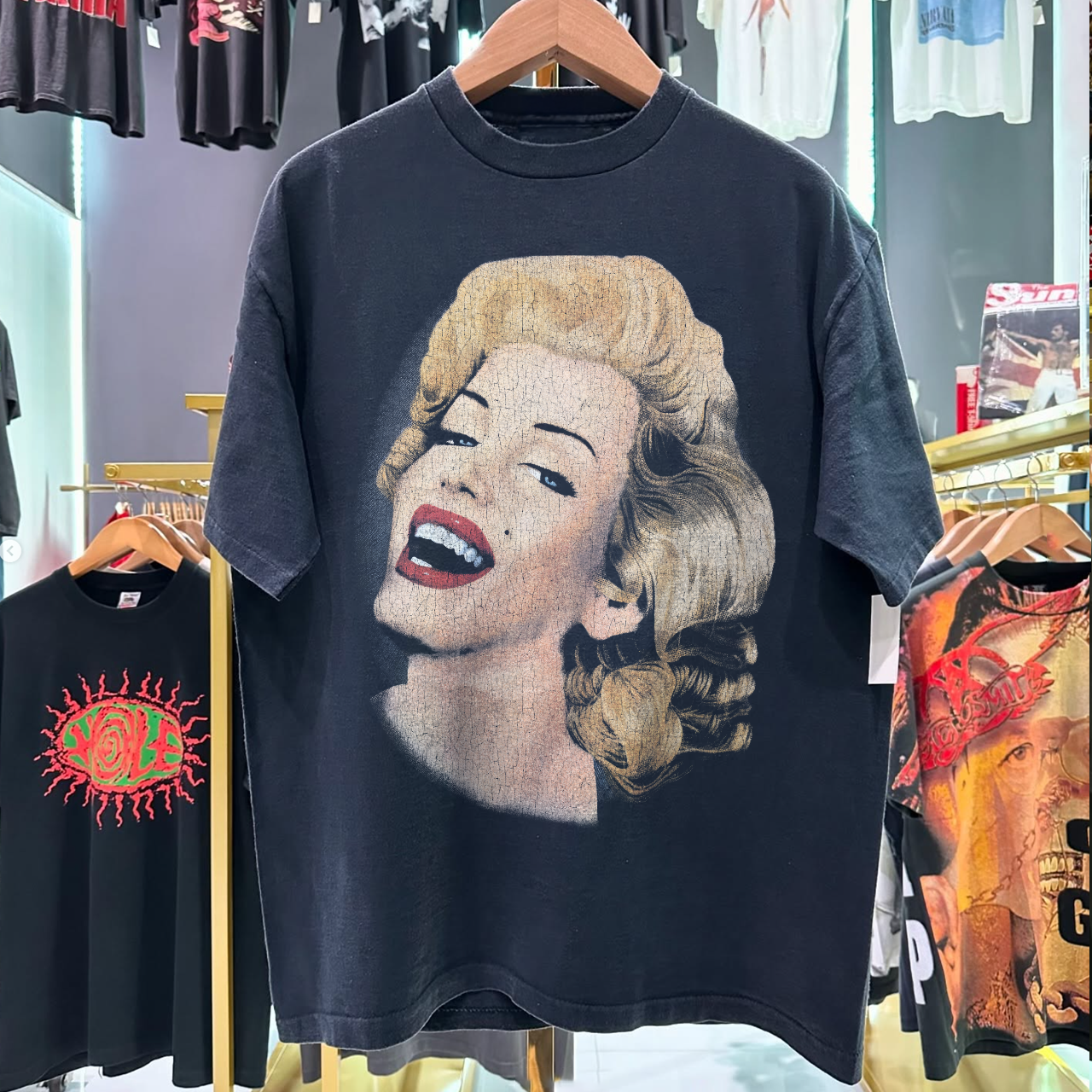 1995 MARILYN MONROE "ICONIC SMILE" RARE WASHED BLACK T-SHIRT