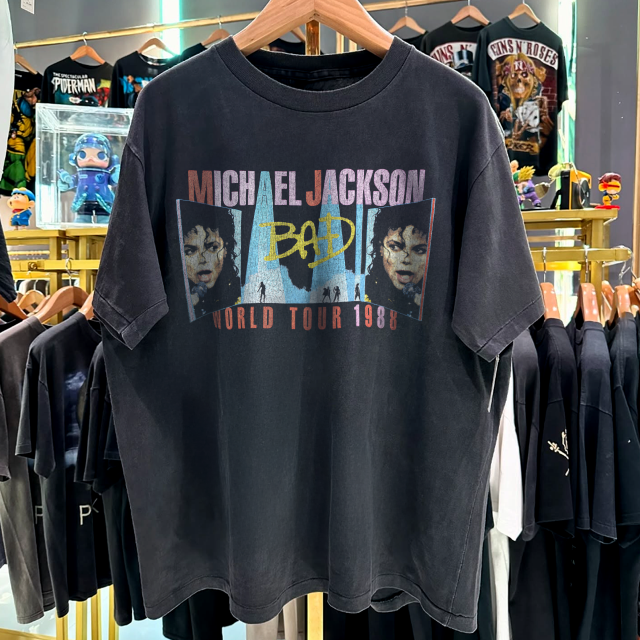 1988 MICHAEL JACKS0N 'BAD' WORLD TOUR RARE WASHED BLACK T-SHIRT