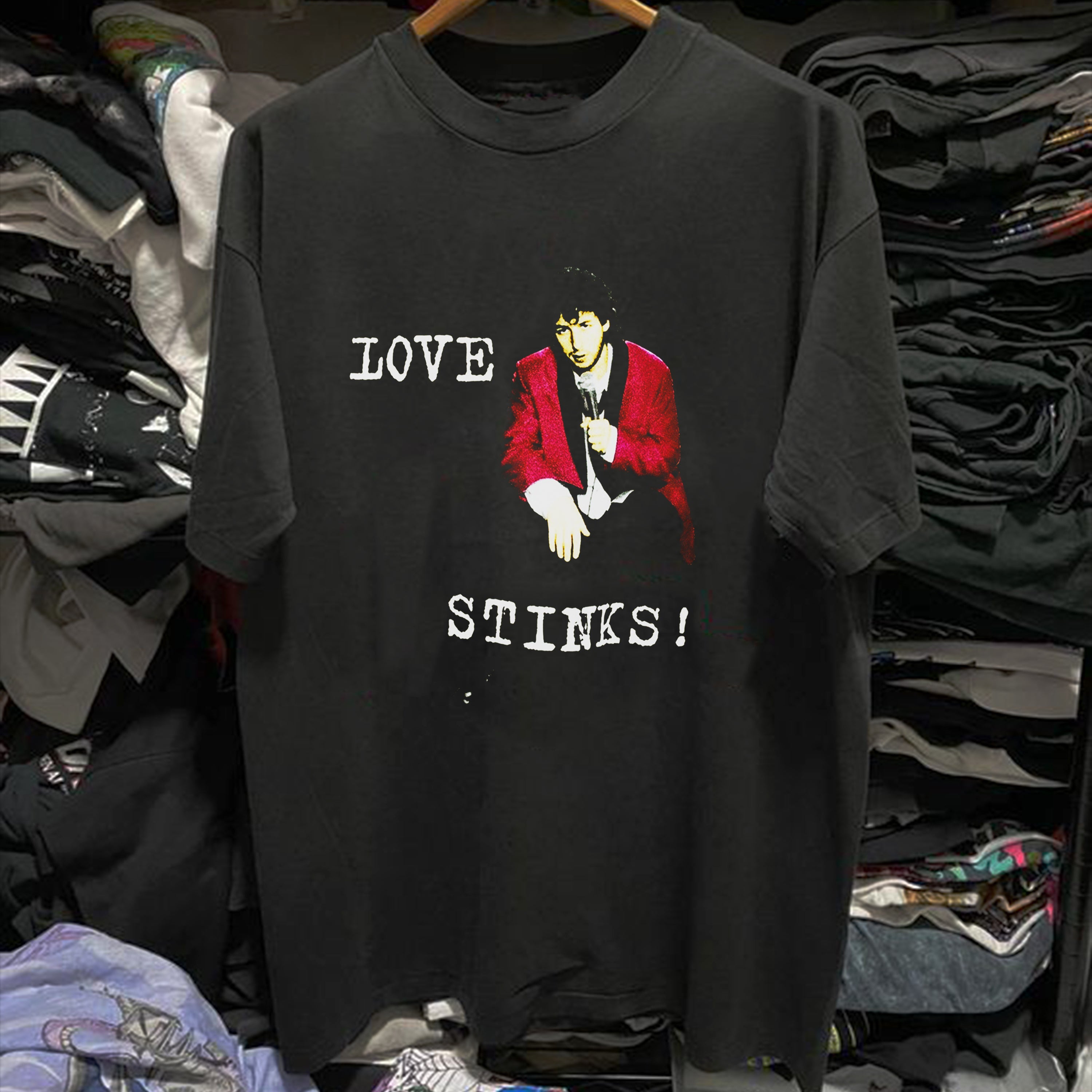VINTAGE L0VE STINKS PROMO BLACK T-SHIRT