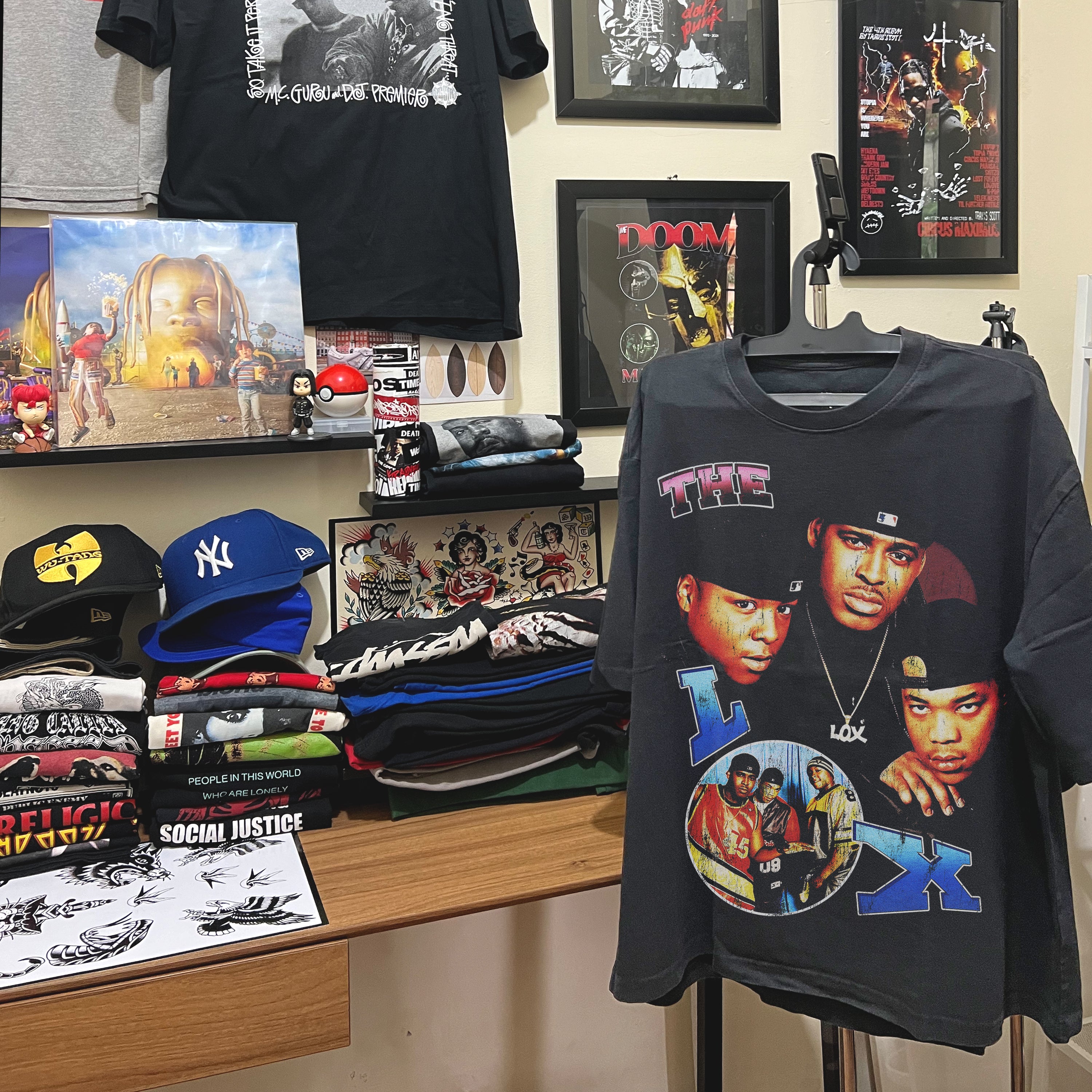 LIVING 0FF EXP3RIENCE BLACK T-SHIRT