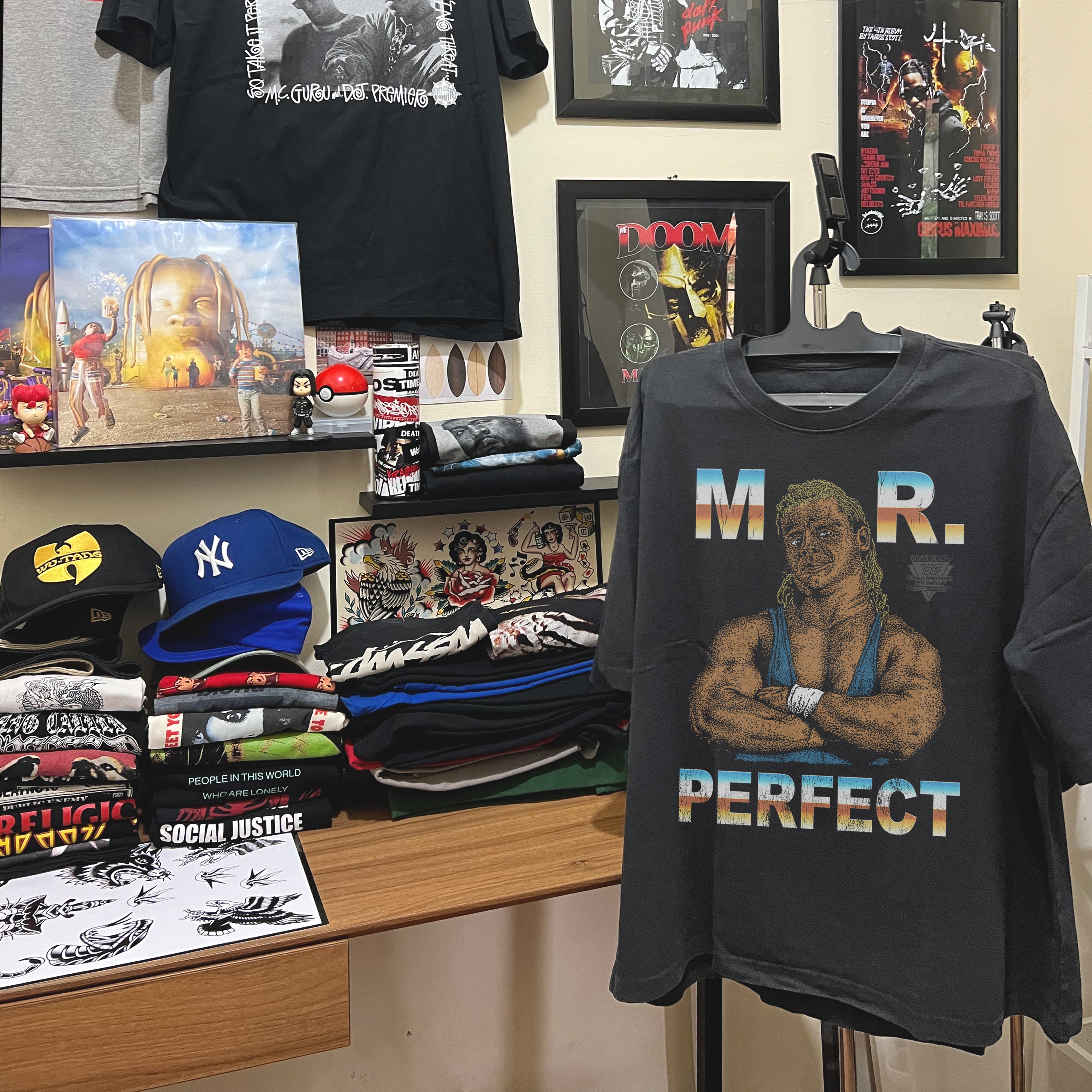 MISTER PURRFECT BLACK T-SHIRT