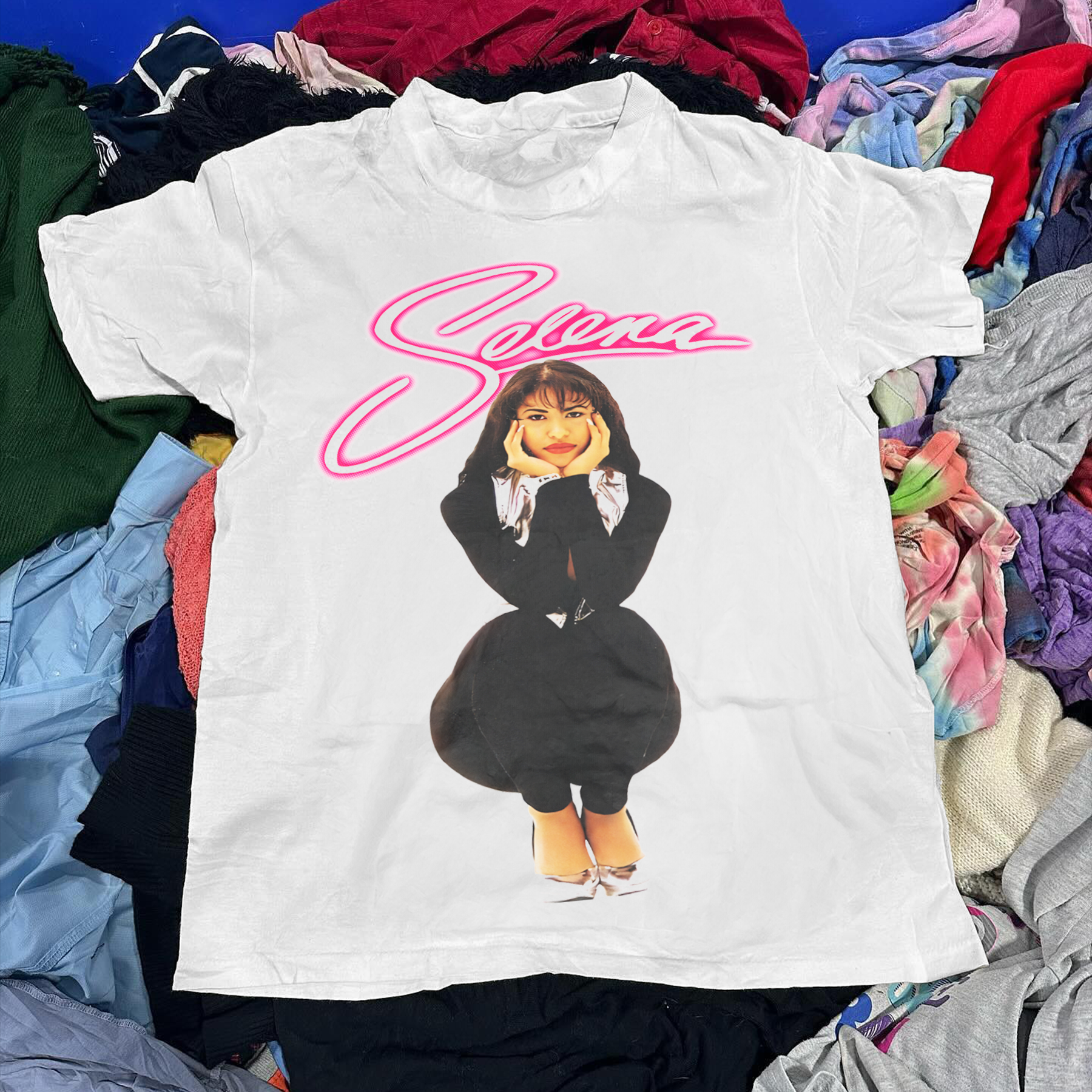 VINTAGE SELENA-Q 90s WHITE T-SHIRT