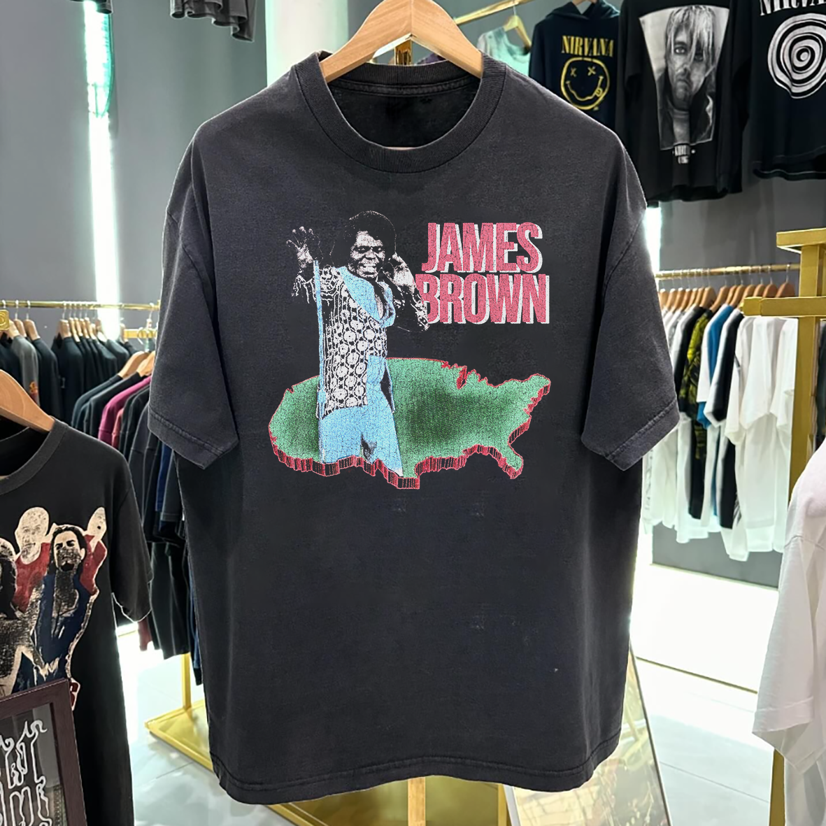 GET DOWN! LIVING IN AMERICA VINTAGE WASHED BLACK T-SHIRT