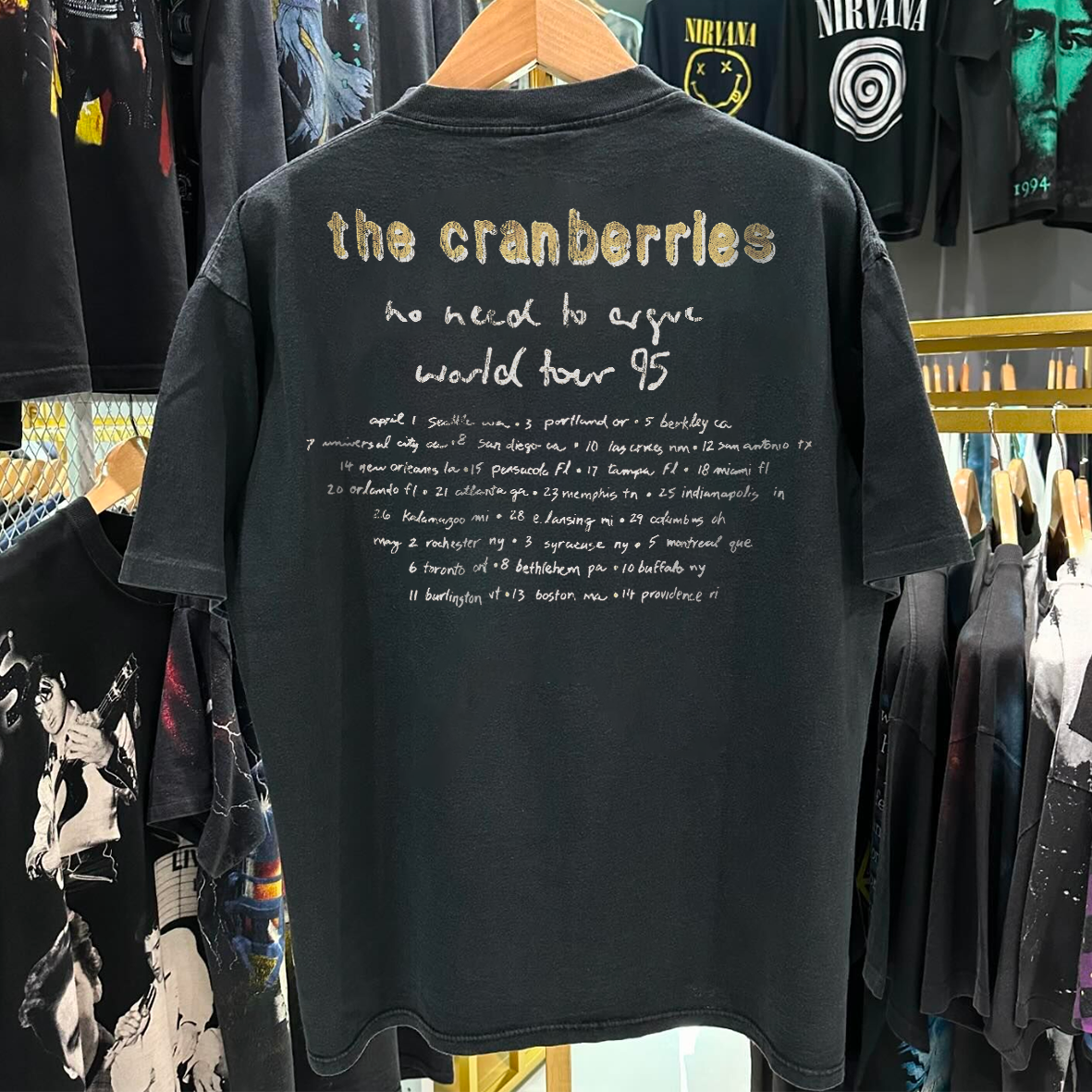 THE CRANBERR1ES - N0 NEED TO ARGUE 1995 WORLD TOUR - BLACK WASHED T -SHIRT