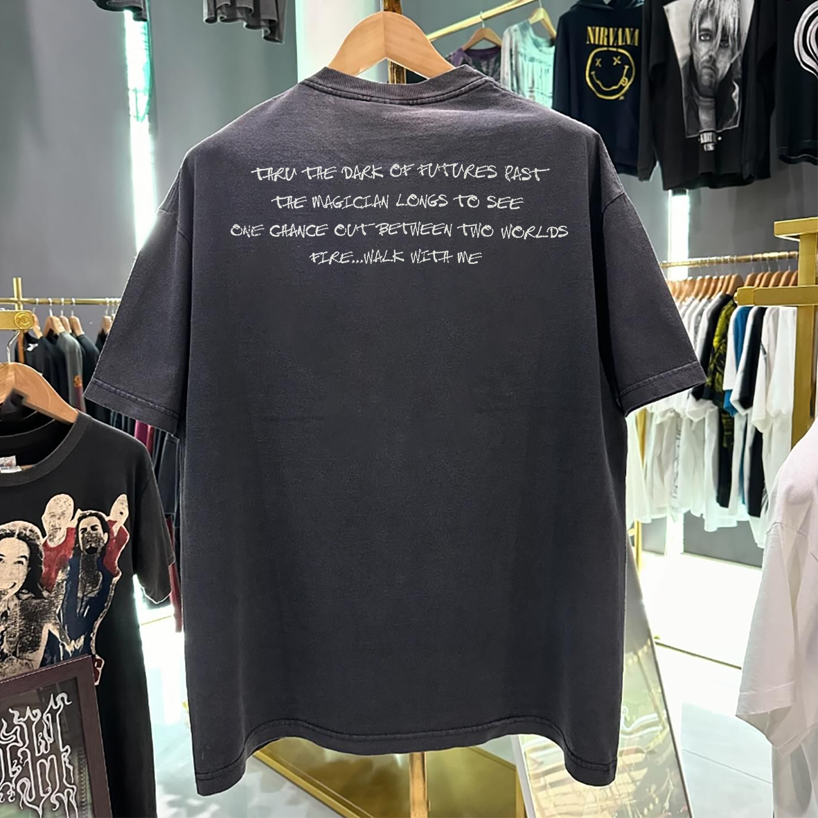 TWIN P3AKS VINTAGE WASHED BLACK T-SHIRT