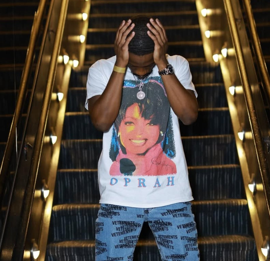 GET WITH THE PROGRAM! 90'S 0PRAH VINTAGE WASHED WHITE T-SHIRT