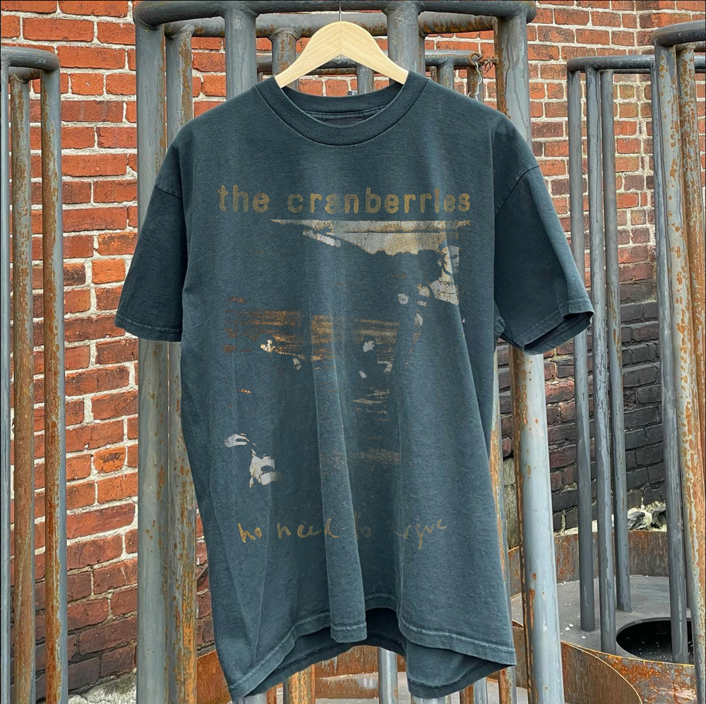 THE CRANBERR1ES - N0 NEED TO ARGUE 1995 WORLD TOUR - BLACK WASHED T -SHIRT