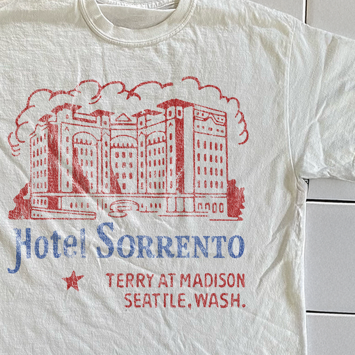 90s SORRENTO HOTEL RARE WASHED WHITE T-SHIRT