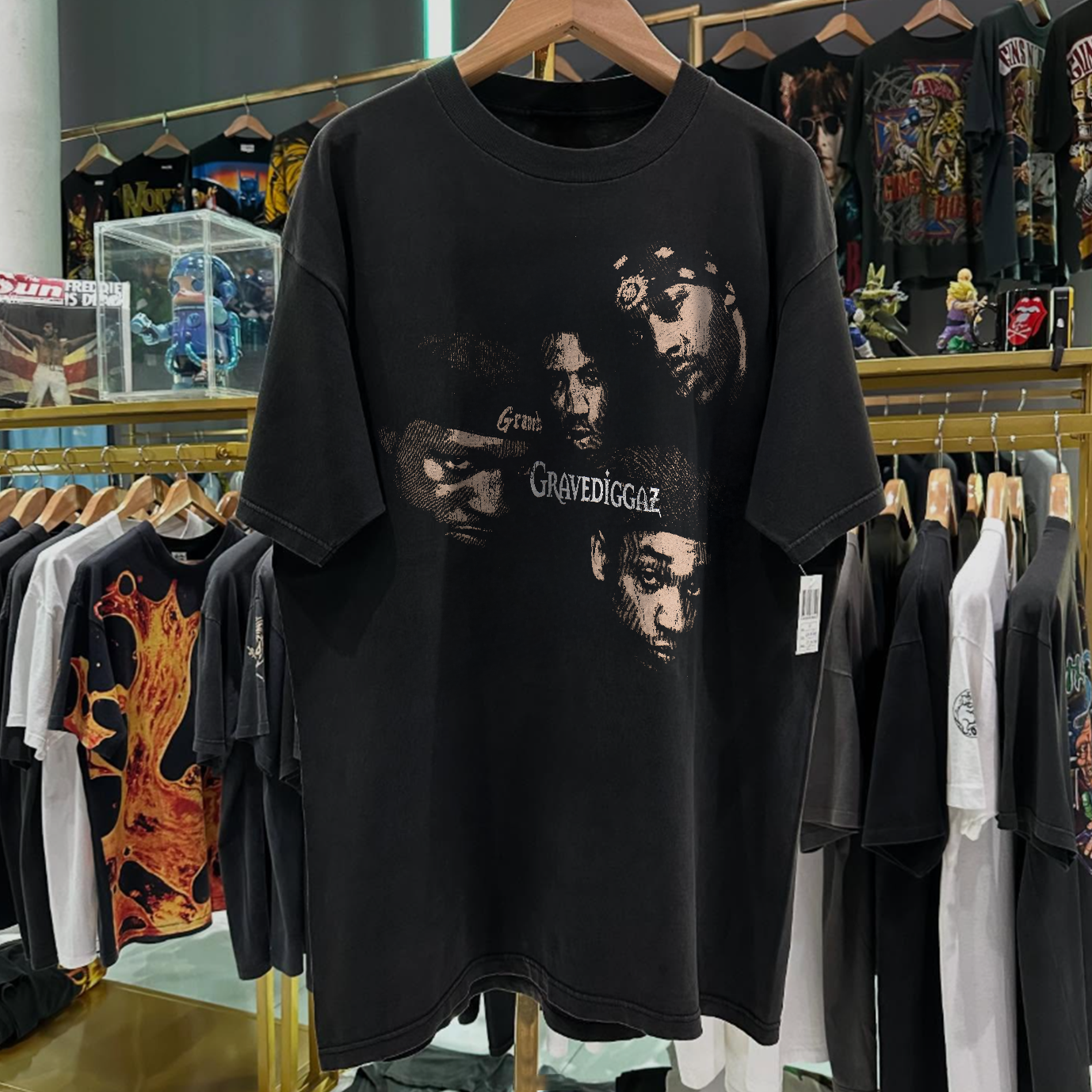 1994 GRAVEDIGGAZ 'IT AIN'T SAFE NO MORE' RARE WASHED BLACK T-SHIRT