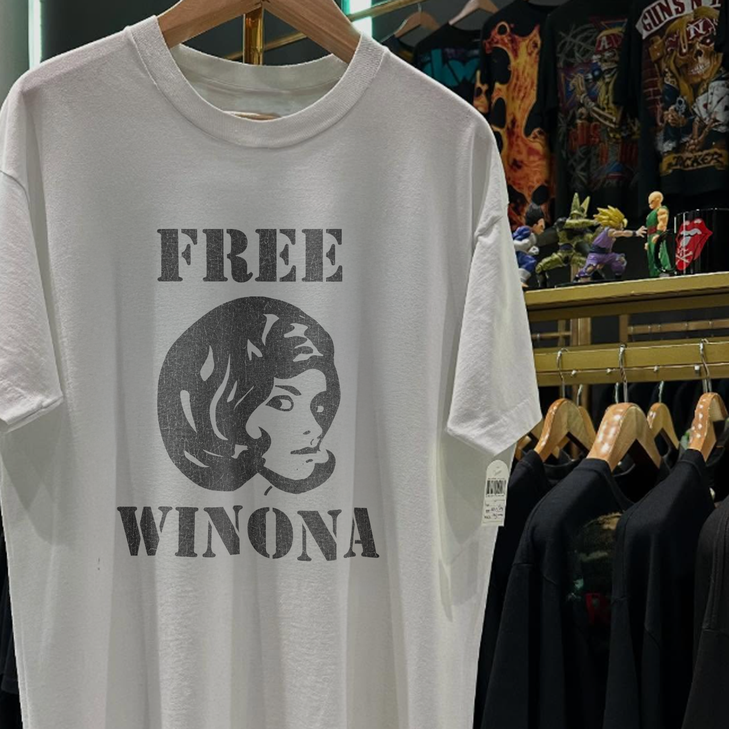 90s FREE WINONA ULTRA RARE WASHED WHITE T-SHIRT