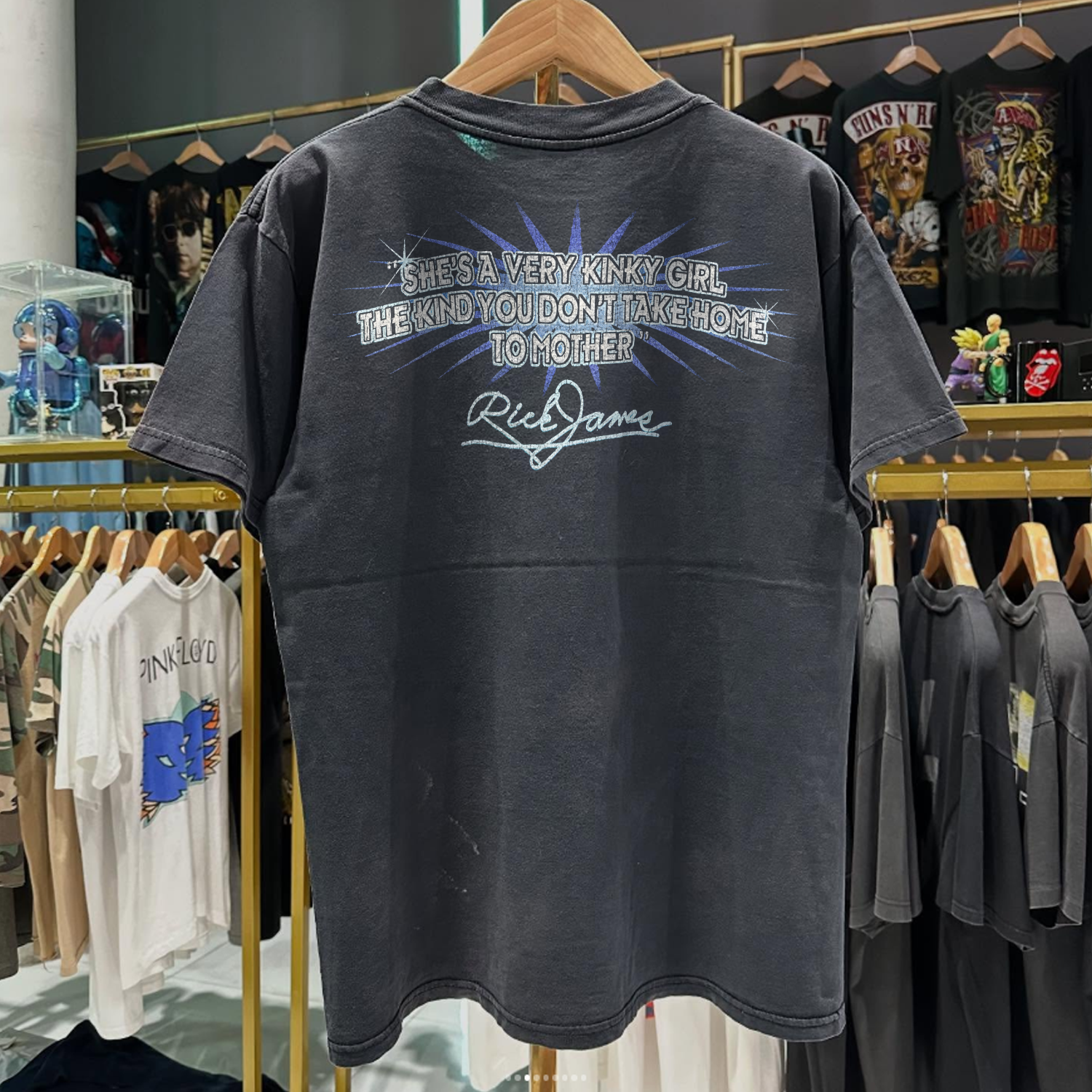 2004 RICK JAMES 'KINKY GIRL' RARE WASHED BLACK T-SHIRT