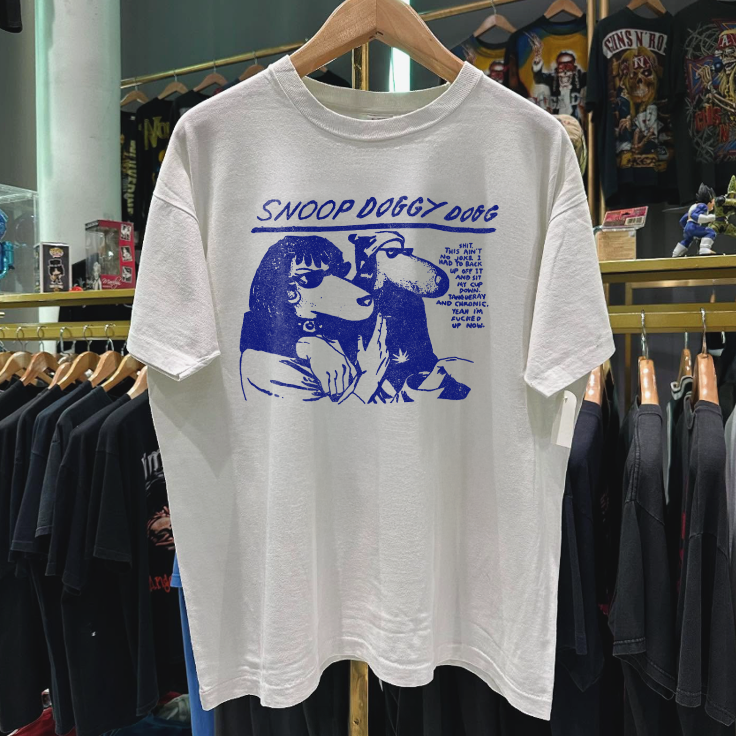 2000s RARE SN00P D0GGY D0G PARODY WHITE TEE
